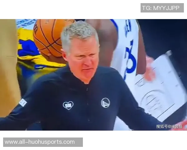 科尔谈与追梦冲突时刻保持冷静希望在关键比赛中有他在场上